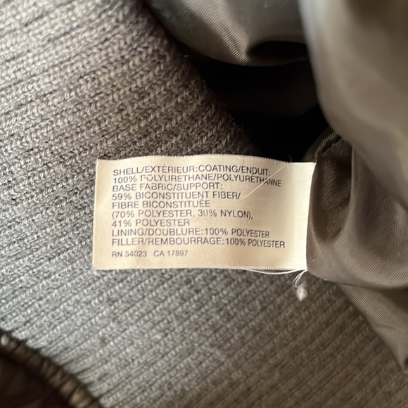 GAP Vest Chevron Stitch Puffer Brown, Size Medium - Picture 9 of 10